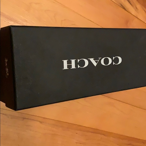 Sandals - Picture 3 of 4